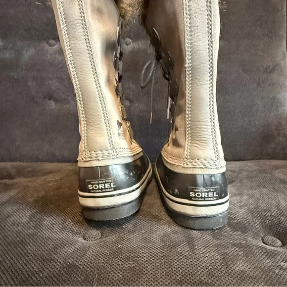 NWOT Women's Gray Joan of Arctic Waterproof winter boots. - Picture 4 of 10